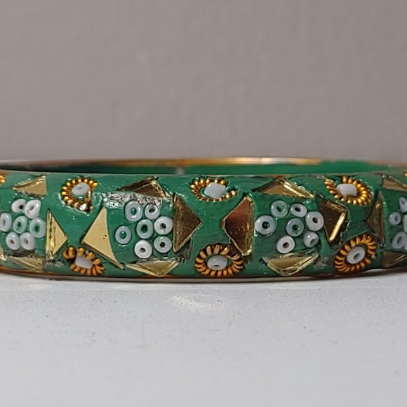 Large Green India Bangle - Picture 3 of 15
